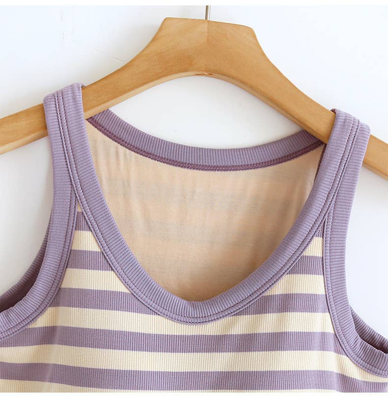 Stripe scoop neck rib knit built-in bra tank top: Black / M