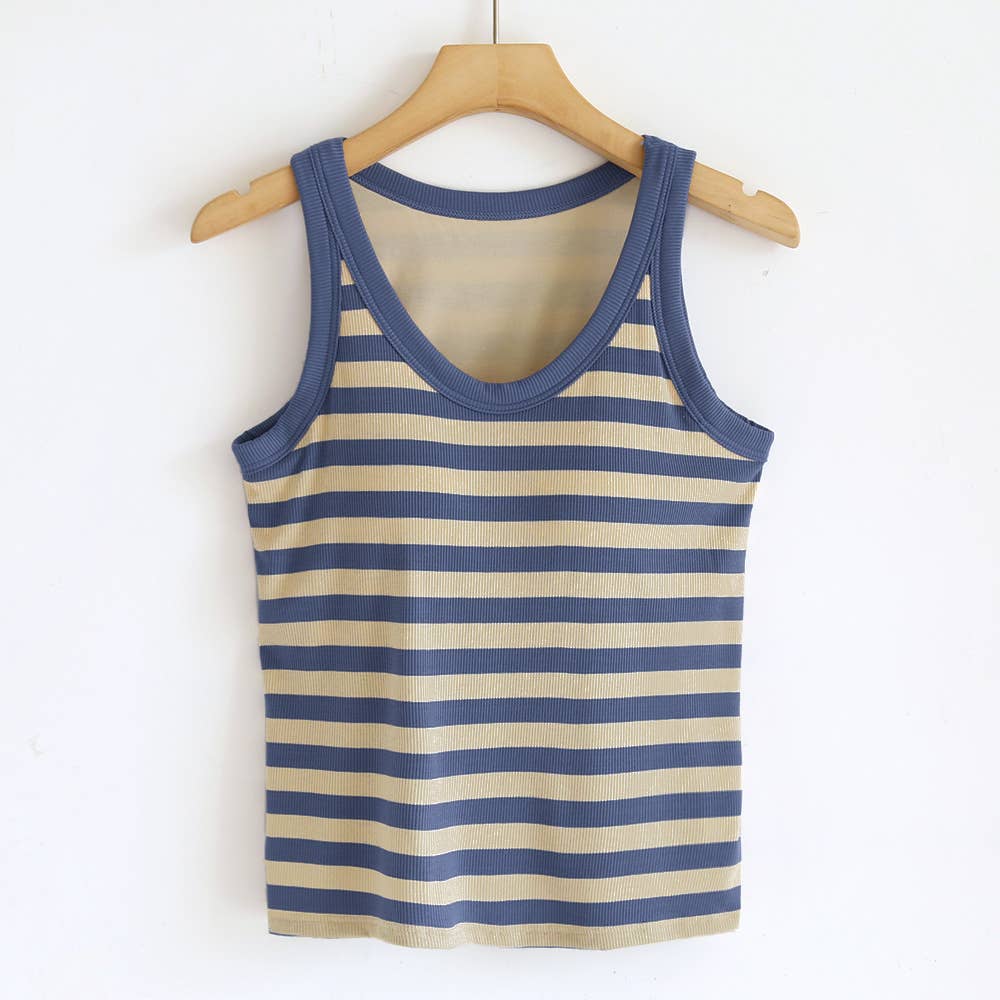 Stripe scoop neck rib knit built-in bra tank top: Black / L
