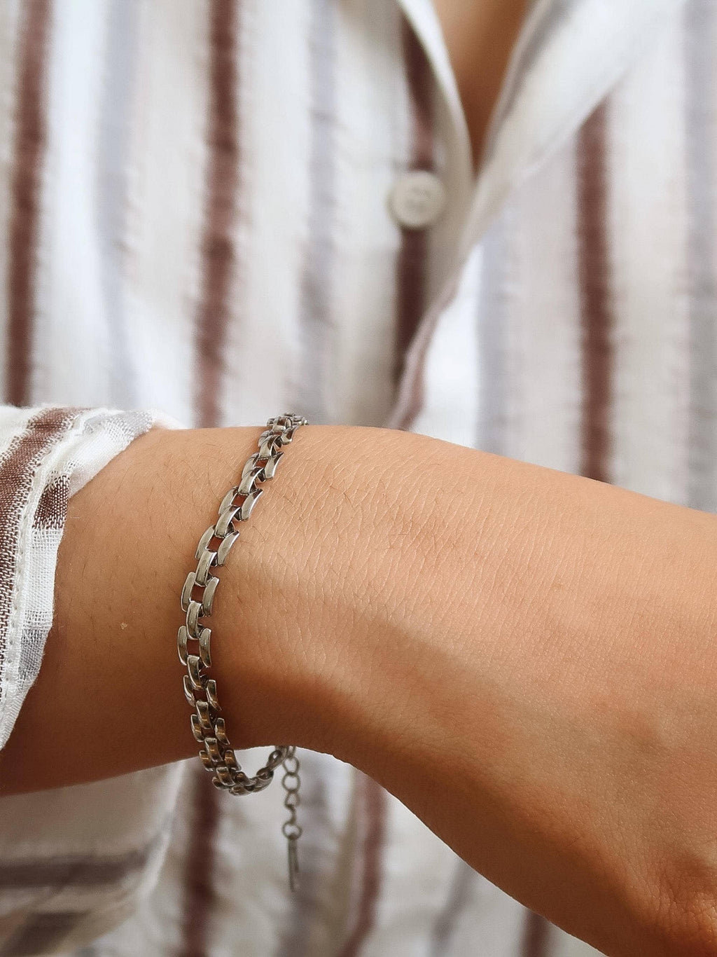 Forte 18K Gold Non-Tarnish Flat Chain Bracelet: Yellow Gold