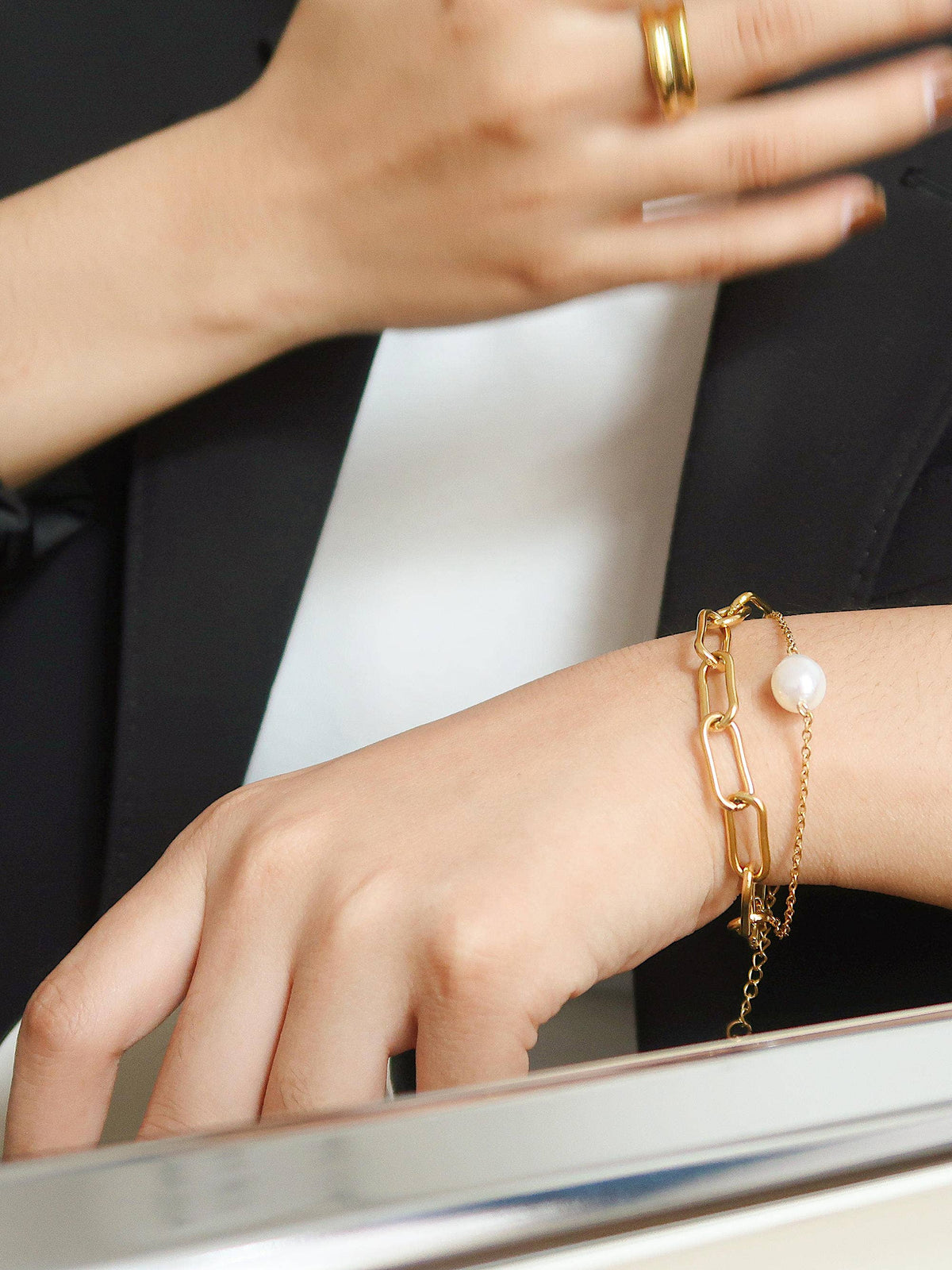 Aether Gold Stacked Chain Pearl Non-Tarnish Bracelet: Yellow Gold